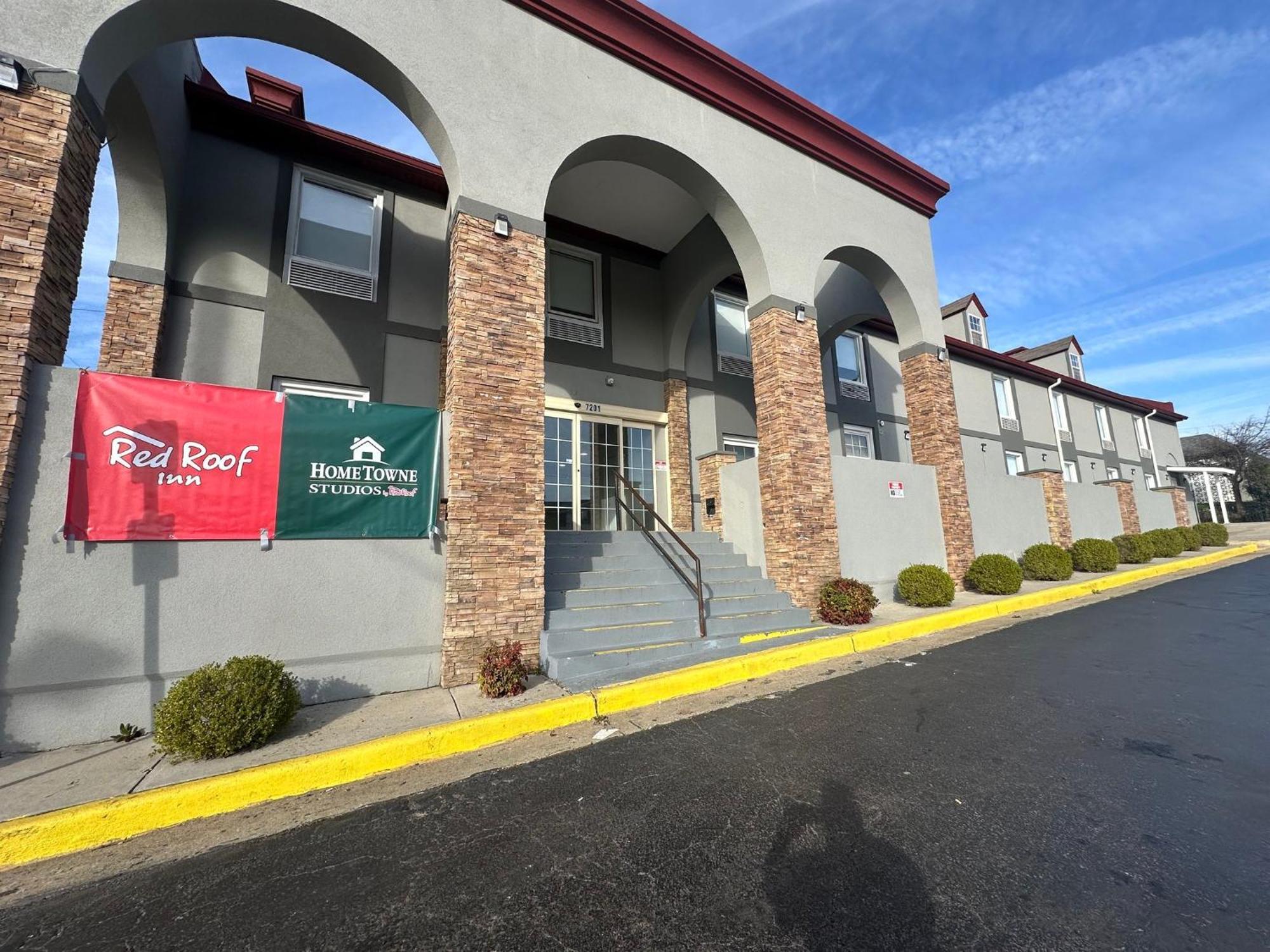 Hometowne Studios By Red Roof Richmond, Va - W Broad St ดัมบาร์ตัน ภายนอก รูปภาพ